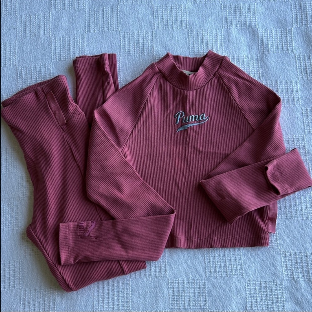 Puma Women’s Pink long sleeve cropped ribbed workout set 
size small